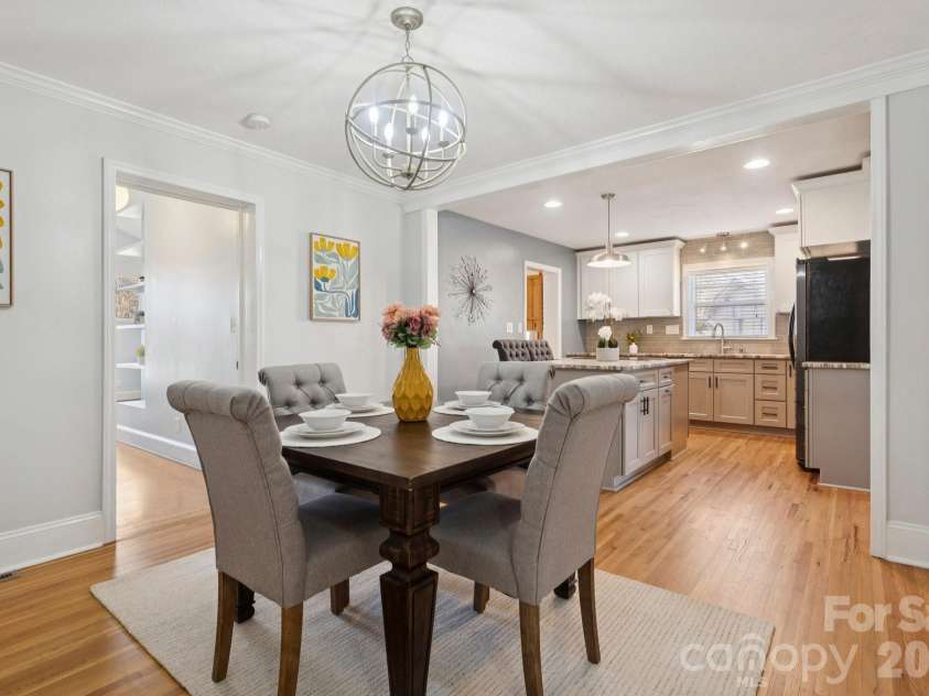1127 Westchester Boulevard, Charlotte, NC 28205.  MLS# CAR4334380, YatesRealty ID 12753. 