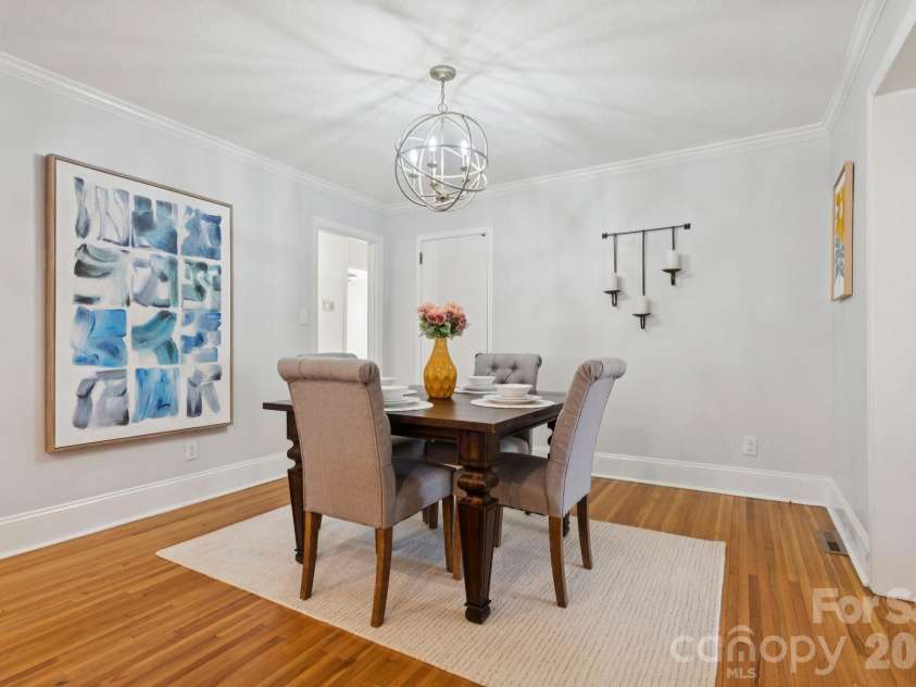 1127 Westchester Boulevard, Charlotte, NC 28205.  MLS# CAR4334380, YatesRealty ID 12753. 