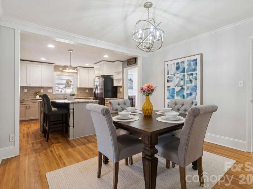 1127 Westchester Boulevard, Charlotte, NC 28205.  MLS# CAR4334380, YatesRealty ID 12753. 