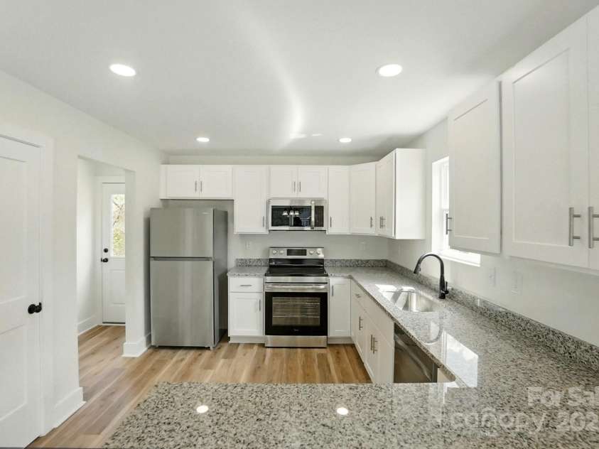 74 Snyder Court, Concord, NC 28025.  MLS# CAR4245224, YatesRealty ID 12753. Kitchen