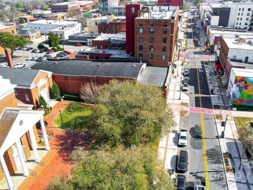 74 Snyder Court, Concord, NC 28025.  MLS# CAR4245224, YatesRealty ID 12753. Newly Revitalized Downtown Concord with Social District, Restaurants, Shopping, Entertainment, & more just a short walk away!