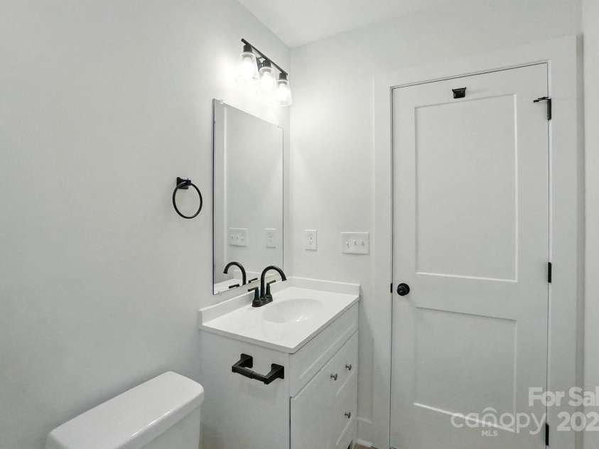 74 Snyder Court, Concord, NC 28025.  MLS# CAR4245224, YatesRealty ID 12753. Primary Bathroom