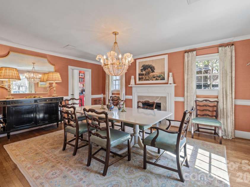 312 Ridgewood Avenue, Charlotte, NC 28209.  MLS# CAR4369796, YatesRealty ID 12754. 