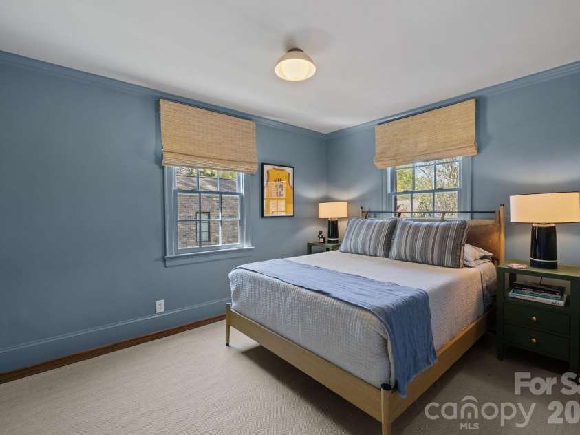 312 Ridgewood Avenue, Charlotte, NC 28209.  MLS# CAR4369796, YatesRealty ID 12754. 