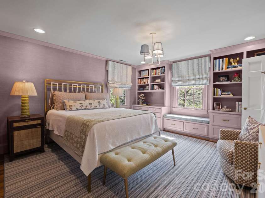 312 Ridgewood Avenue, Charlotte, NC 28209.  MLS# CAR4369796, YatesRealty ID 12754. 
