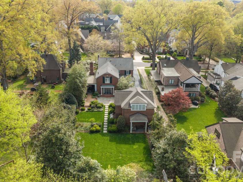 312 Ridgewood Avenue, Charlotte, NC 28209.  MLS# CAR4369796, YatesRealty ID 12754. 