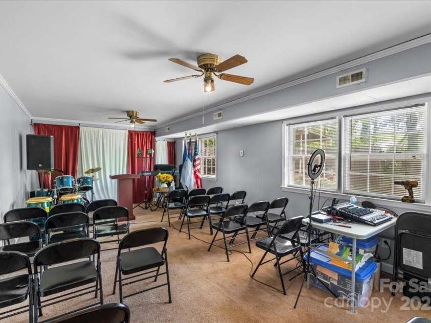 3612 Winterfield Place, Charlotte, NC 28205.  MLS# CAR4241759, YatesRealty ID 12754. 