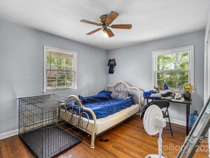 3612 Winterfield Place, Charlotte, NC 28205.  MLS# CAR4241759, YatesRealty ID 12754. 