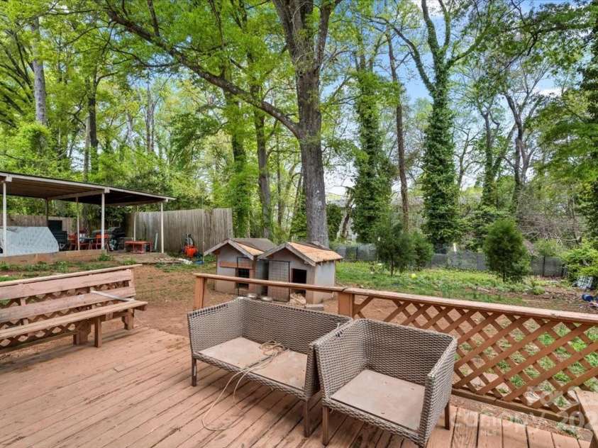 3612 Winterfield Place, Charlotte, NC 28205.  MLS# CAR4241759, YatesRealty ID 12754. 