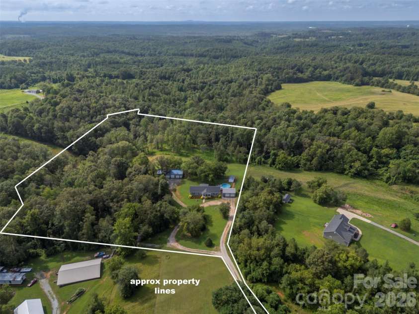 178 Star Trail Drive, Forest City, NC 28043.  MLS# CAR4358922, YatesRealty ID 12755. 