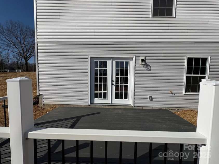 106 GILLIATT Street, Shelby, NC 28150.  MLS# CAR4218899, YatesRealty ID 12756. 