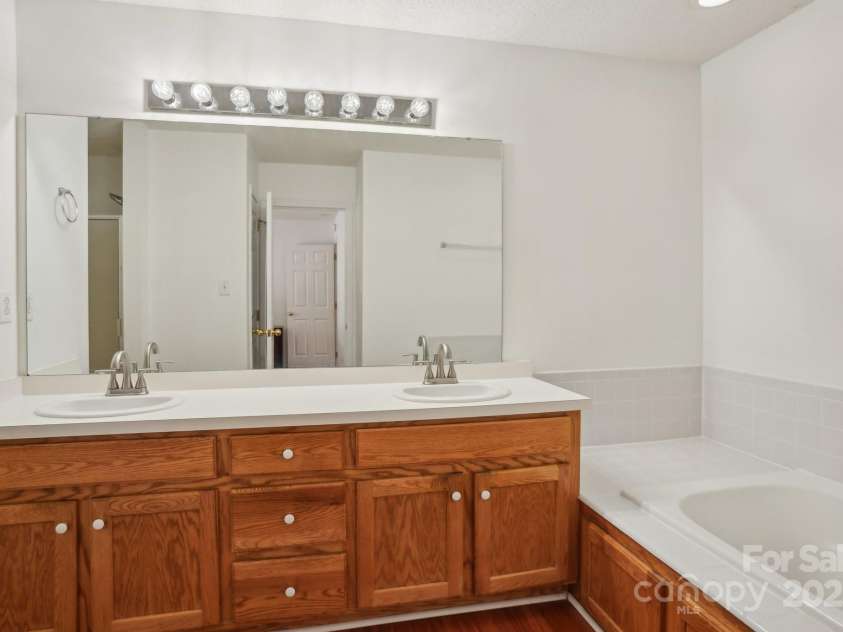 504 Menzies Drive, Rock Hill, SC 29730.  MLS# CAR4235724, YatesRealty ID 12758. 