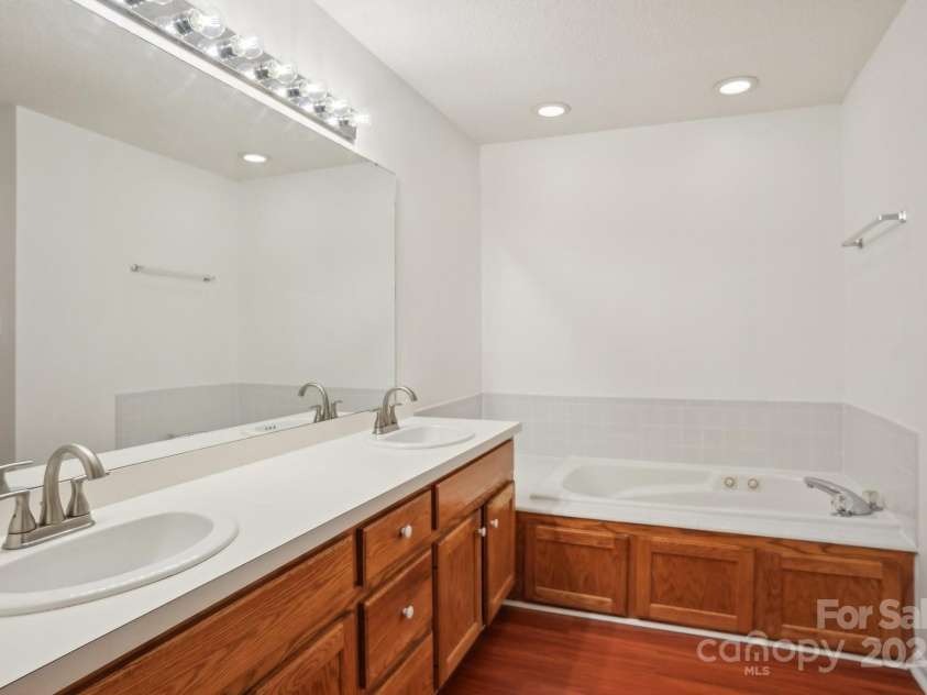 504 Menzies Drive, Rock Hill, SC 29730.  MLS# CAR4235724, YatesRealty ID 12758. 