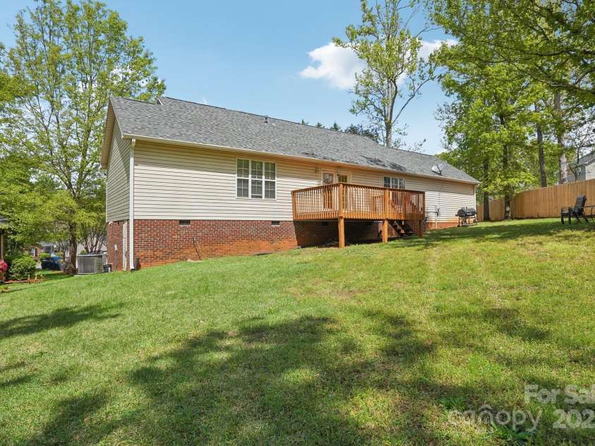 504 Menzies Drive, Rock Hill, SC 29730.  MLS# CAR4235724, YatesRealty ID 12758. 