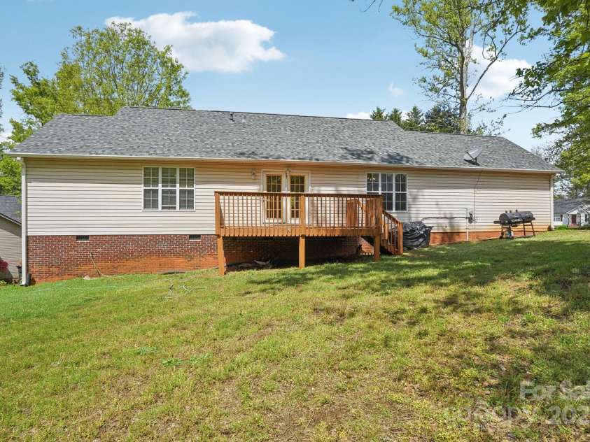 504 Menzies Drive, Rock Hill, SC 29730.  MLS# CAR4235724, YatesRealty ID 12758. 