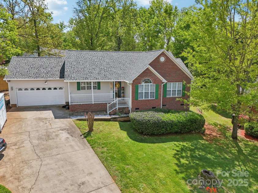 504 Menzies Drive, Rock Hill, SC 29730.  MLS# CAR4235724, YatesRealty ID 12758. 