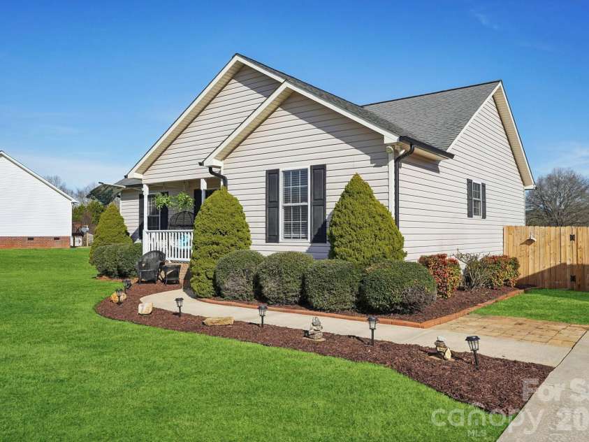 3802 Babe Lane, Vale, NC 28168.  MLS# CAR4332386, YatesRealty ID 12759. 