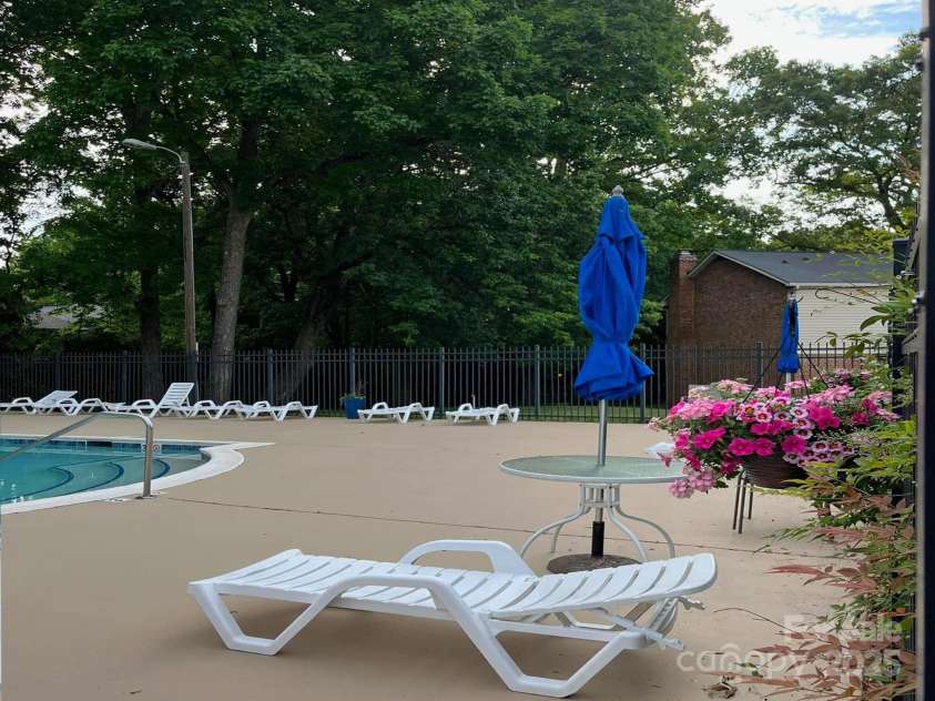 5903 Quail Hollow Road, Charlotte, NC 28210.  MLS# CAR4288221, YatesRealty ID 12759. 