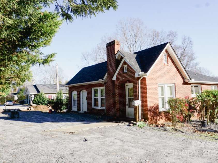 486 Main Street, Forest City, NC 28043.  MLS# CAR4224432, YatesRealty ID 1276. 