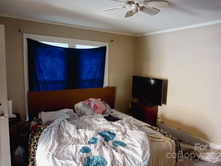 486 Main Street, Forest City, NC 28043.  MLS# CAR4224432, YatesRealty ID 1276. Efficiency - bedroom