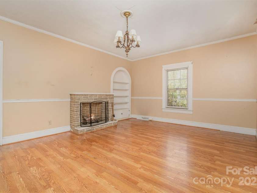 505 Chestnut Street, Gastonia, NC 28054.  MLS# CAR4320953, YatesRealty ID 1276. 