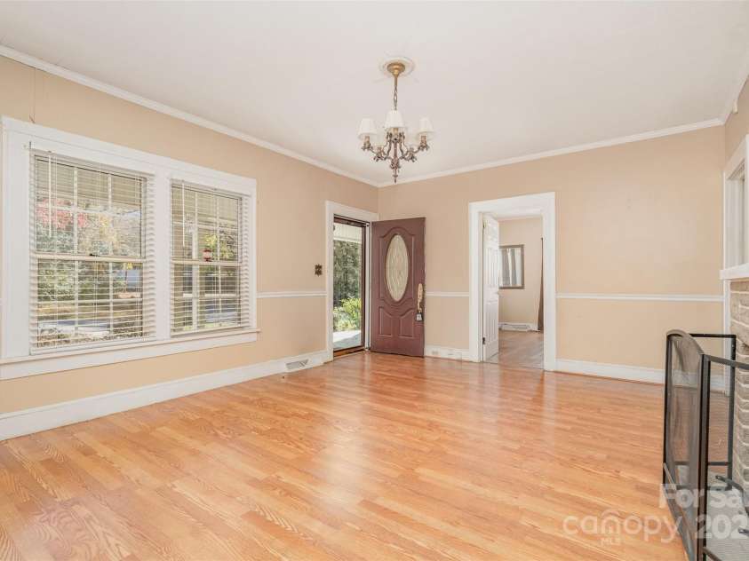 505 Chestnut Street, Gastonia, NC 28054.  MLS# CAR4320953, YatesRealty ID 1276. 