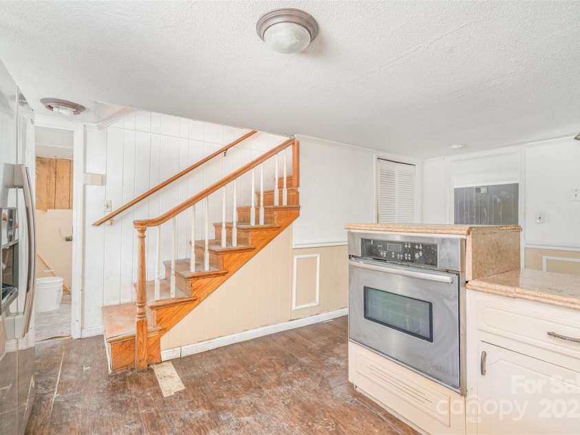 505 Chestnut Street, Gastonia, NC 28054.  MLS# CAR4320953, YatesRealty ID 1276. 