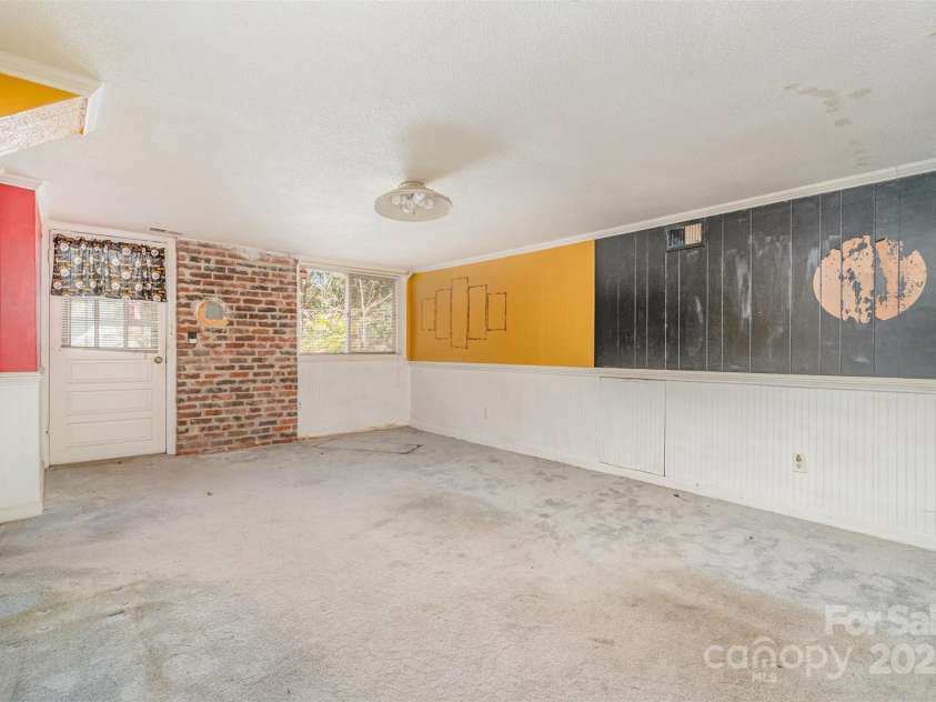 505 Chestnut Street, Gastonia, NC 28054.  MLS# CAR4320953, YatesRealty ID 1276. 