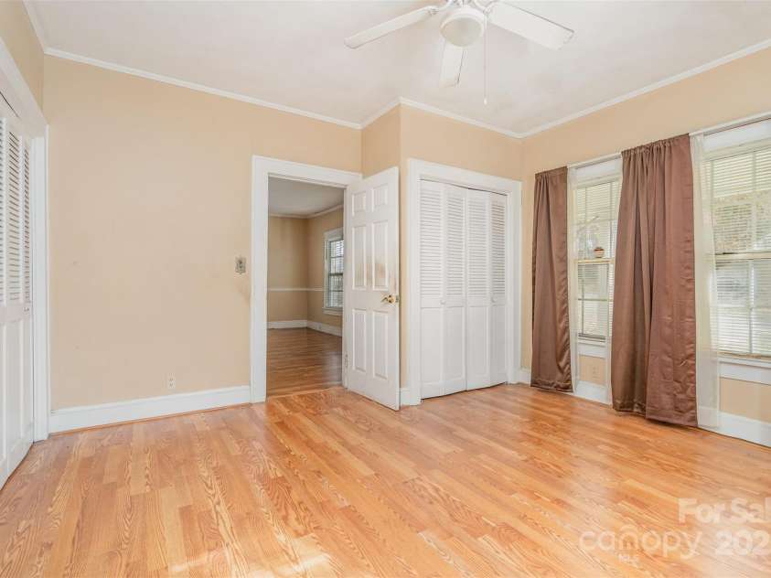 505 Chestnut Street, Gastonia, NC 28054.  MLS# CAR4320953, YatesRealty ID 1276. 