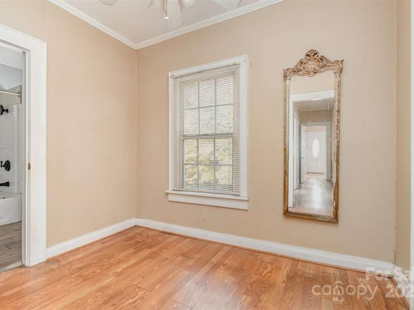 505 Chestnut Street, Gastonia, NC 28054.  MLS# CAR4320953, YatesRealty ID 1276. 