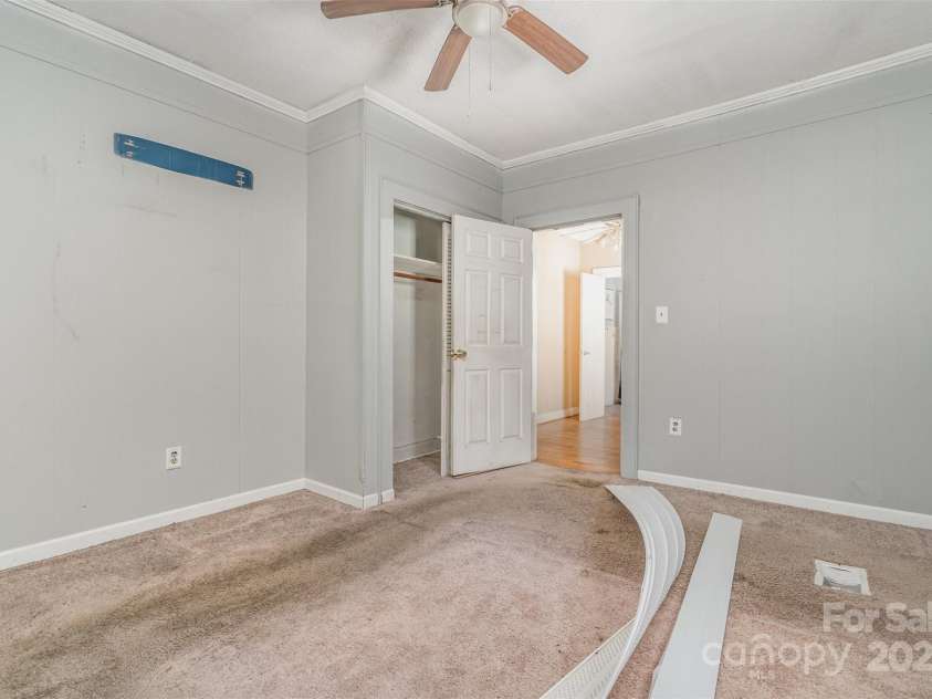 505 Chestnut Street, Gastonia, NC 28054.  MLS# CAR4320953, YatesRealty ID 1276. 