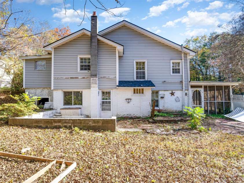 505 Chestnut Street, Gastonia, NC 28054.  MLS# CAR4320953, YatesRealty ID 1276. 