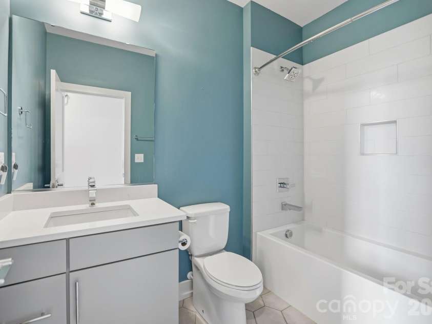 1207 36th Street, Charlotte, NC 28205.  MLS# CAR4398138, YatesRealty ID 12760. 2nd Bath (hall)