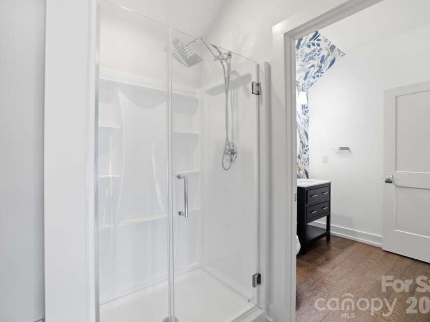 1207 36th Street, Charlotte, NC 28205.  MLS# CAR4398138, YatesRealty ID 12760. 3rd bath