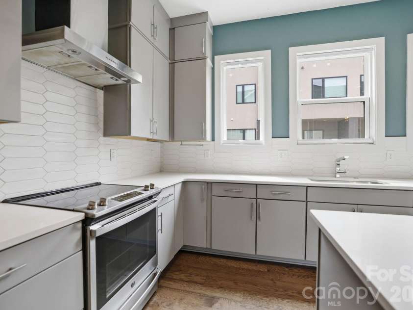 1207 36th Street, Charlotte, NC 28205.  MLS# CAR4398138, YatesRealty ID 12760. Kitchen