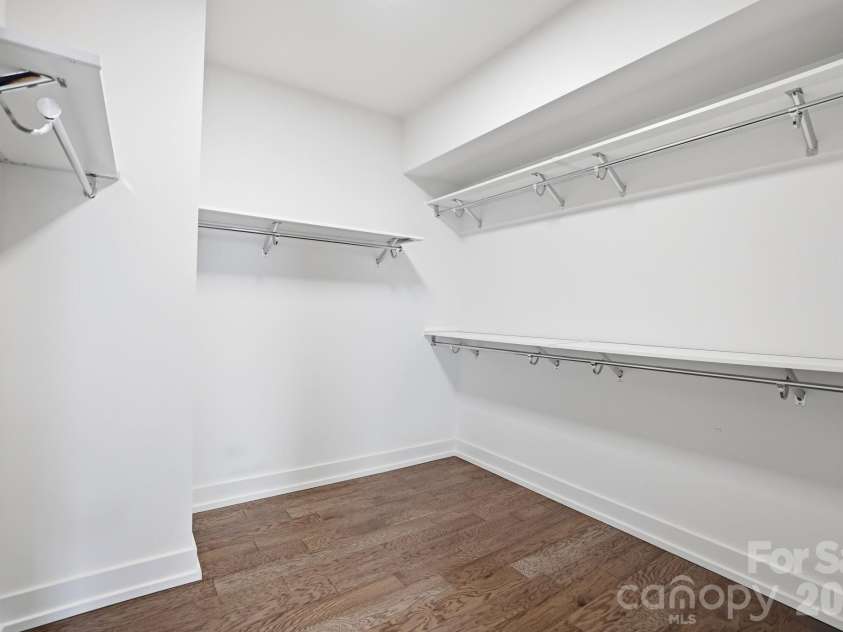 1207 36th Street, Charlotte, NC 28205.  MLS# CAR4398138, YatesRealty ID 12760. Primary walk-in closet