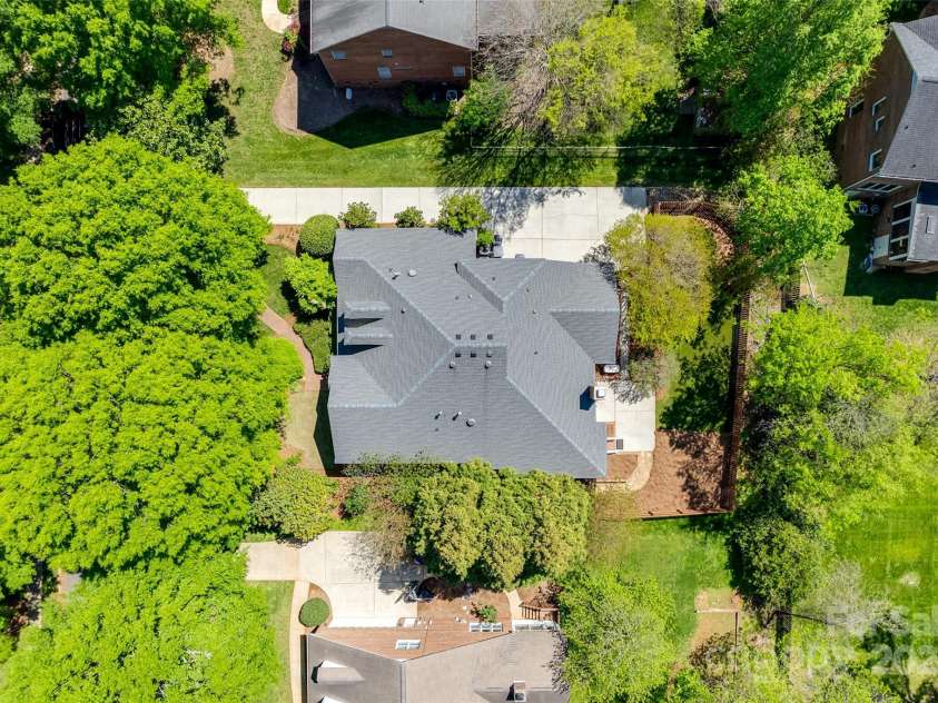 4340 Sequoia Red Lane, Charlotte, NC 28226.  MLS# CAR4233979, YatesRealty ID 12760. Drone shot over property