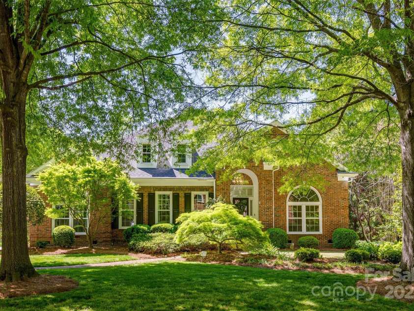 4340 Sequoia Red Lane, Charlotte, NC 28226.  MLS# CAR4233979, YatesRealty ID 12760. Welcome Home to 4340 Sequoia Red Lane in Chadwyck Farms