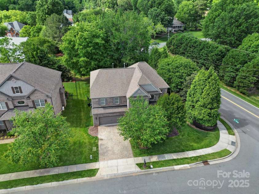 5633 Open Book Lane, Charlotte, NC 28270.  MLS# CAR4255035, YatesRealty ID 12761. 