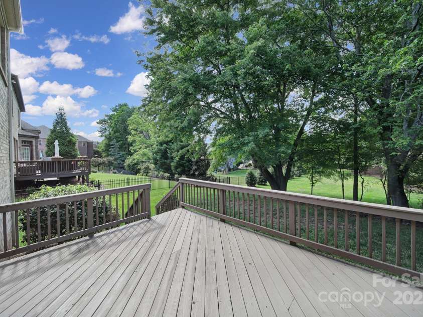 5633 Open Book Lane, Charlotte, NC 28270.  MLS# CAR4255035, YatesRealty ID 12761. 