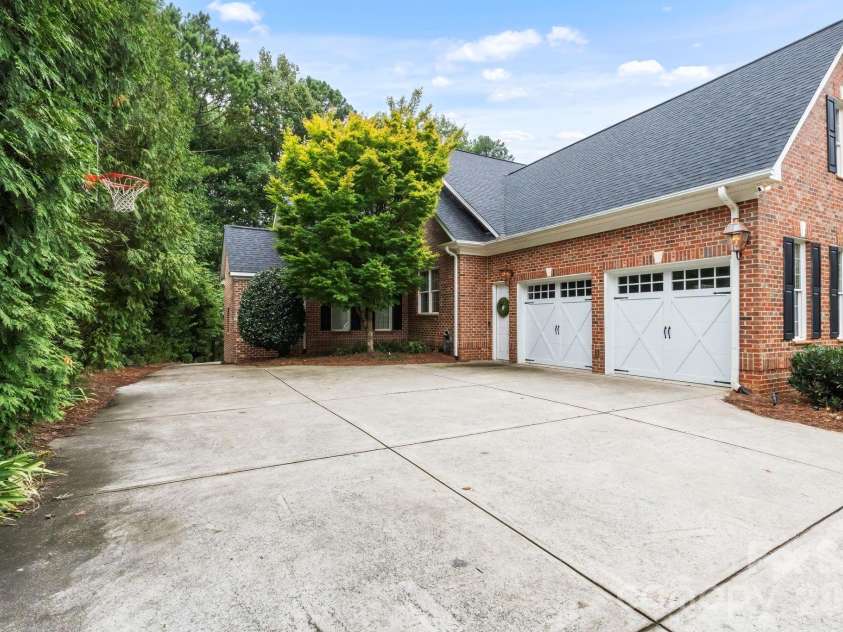 9263 Egret Ridge, Belmont, NC 28012.  MLS# CAR4347633, YatesRealty ID 12761. 