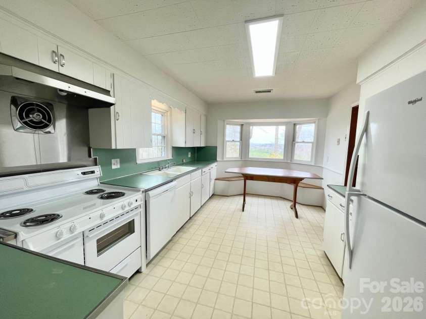 517 Union Road, Rutherfordton, NC 28139.  MLS# CAR4353902, YatesRealty ID 12764. 