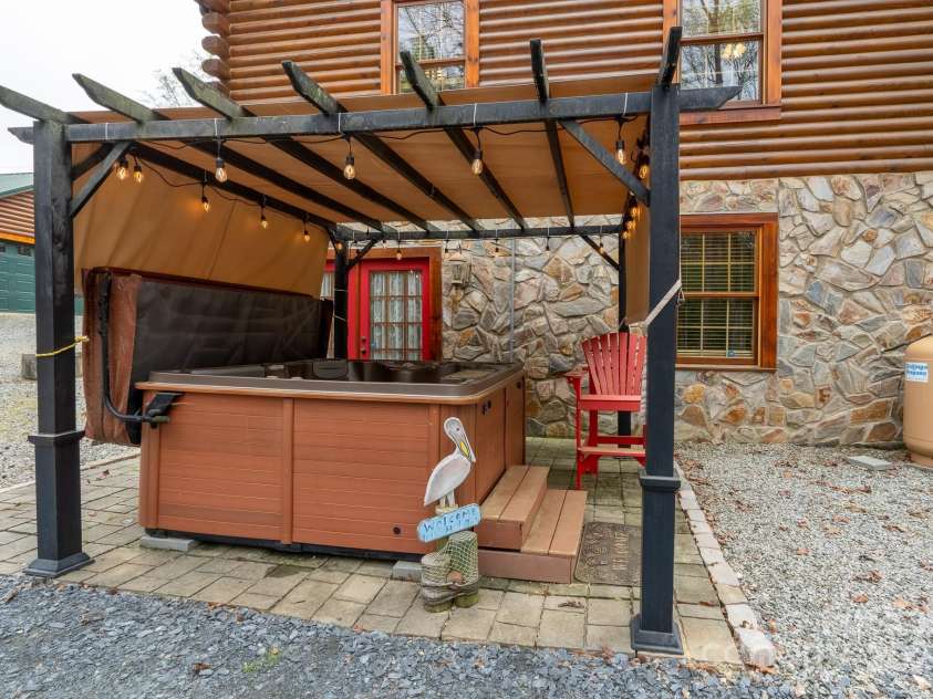 528 Manchester Road, Mount Gilead, NC 27306.  MLS# CAR4241702, YatesRealty ID 12764. 