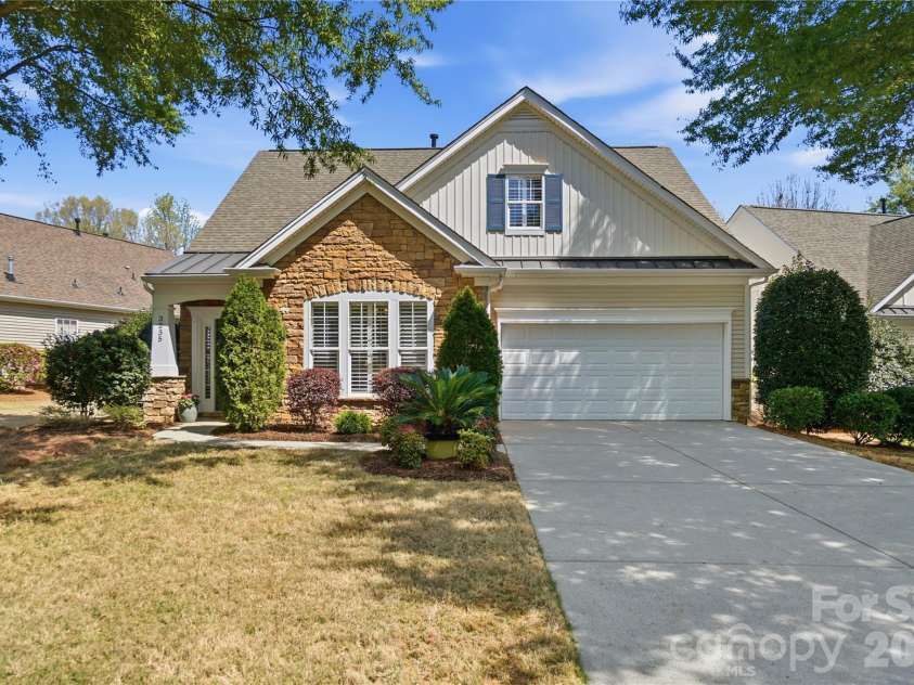 3235 Darlington Road, Matthews, NC 28105.  MLS# CAR4361656, YatesRealty ID 12765. 
