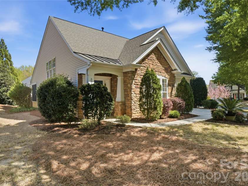 3235 Darlington Road, Matthews, NC 28105.  MLS# CAR4361656, YatesRealty ID 12765. 