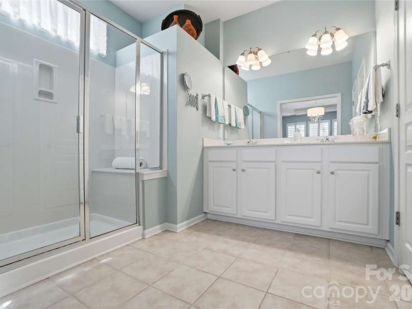 3235 Darlington Road, Matthews, NC 28105.  MLS# CAR4361656, YatesRealty ID 12765. 