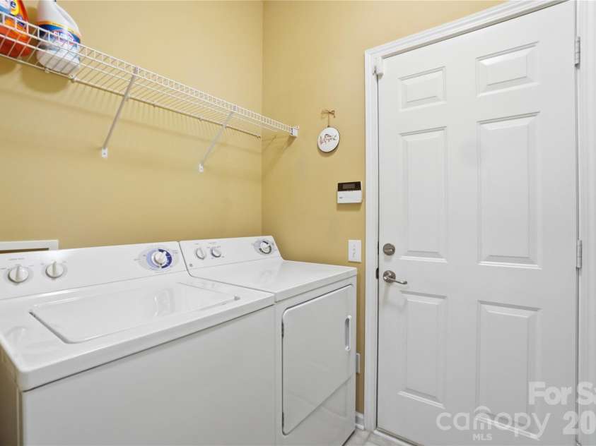 3235 Darlington Road, Matthews, NC 28105.  MLS# CAR4361656, YatesRealty ID 12765. 