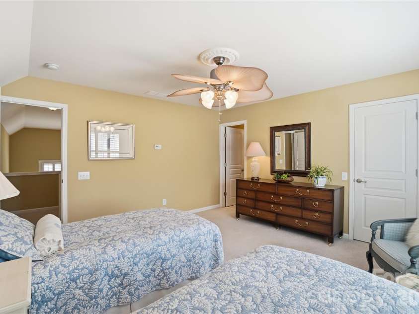 3235 Darlington Road, Matthews, NC 28105.  MLS# CAR4361656, YatesRealty ID 12765. 