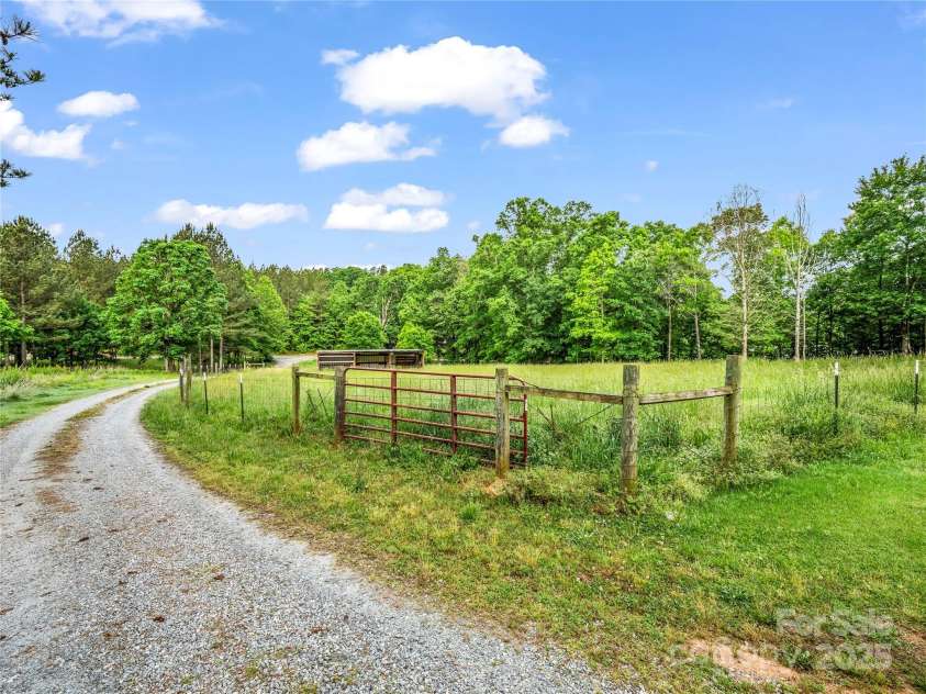 423 Dills Road, Rutherfordton, NC 28139.  MLS# CAR4223716, YatesRealty ID 12765. 