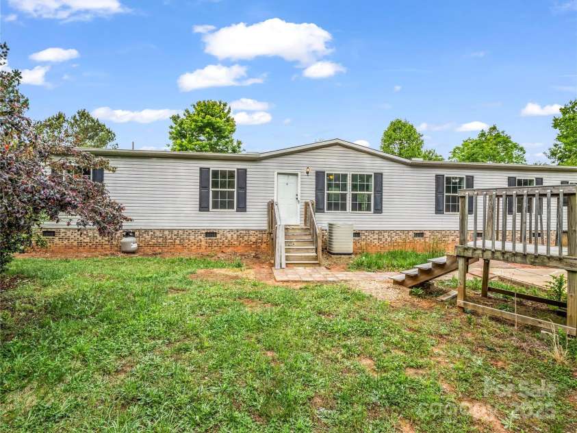 423 Dills Road, Rutherfordton, NC 28139.  MLS# CAR4223716, YatesRealty ID 12765. 
